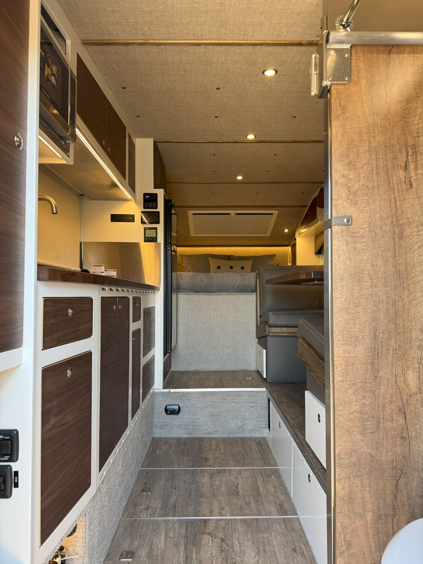 kingstar kruzr 10 dinette