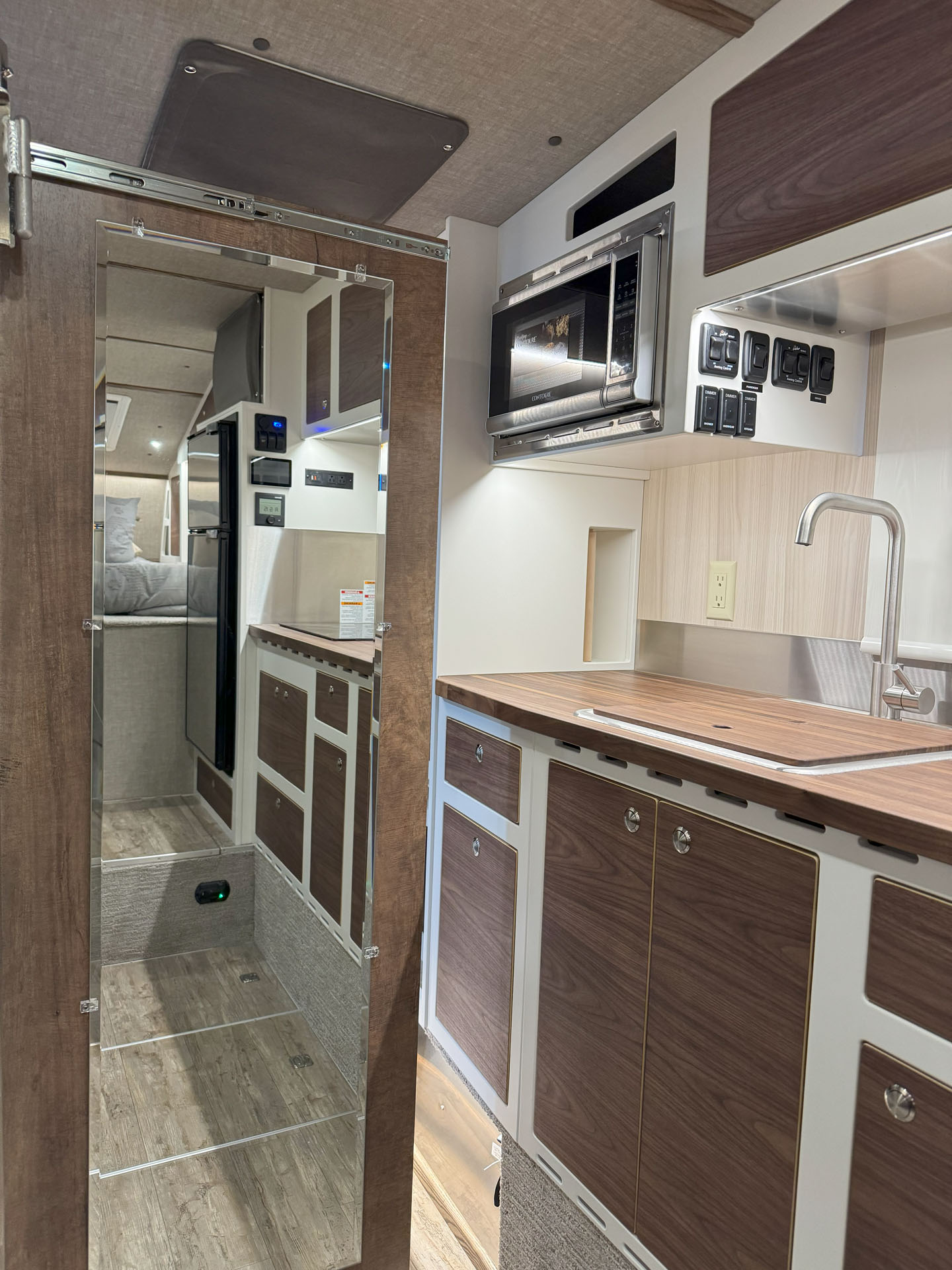 kingstar kruzr 10 dinette