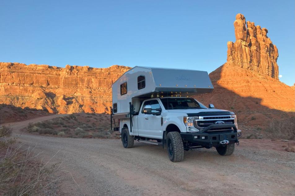 Kingstar Camper on the road in a desert 
