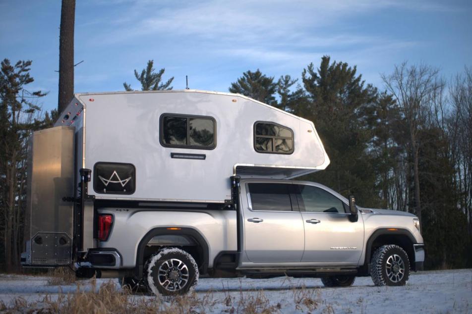 Winter camping in a kingstar truck bed camper 