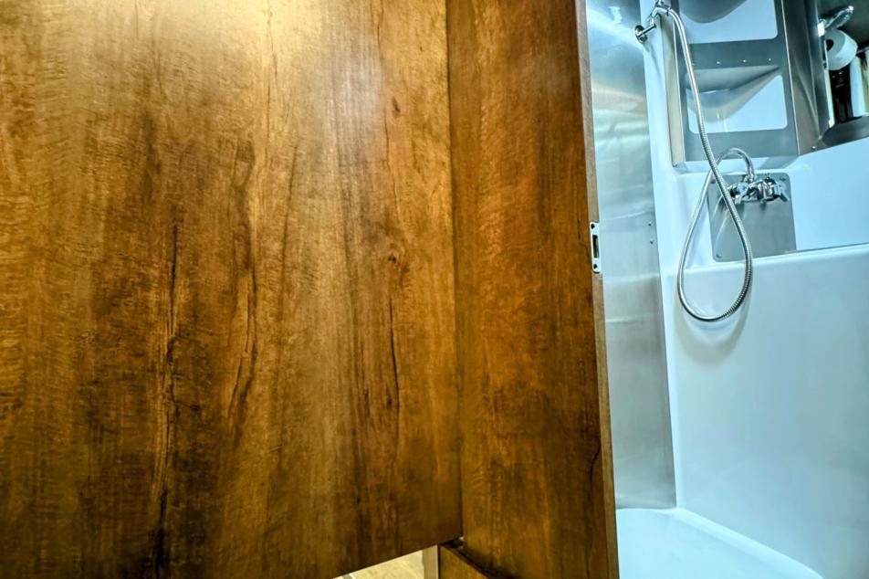 Privacy Wall Out on Wet Bath