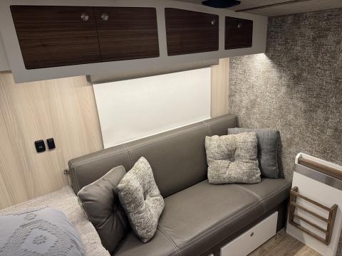 kruzr 6 lounger 