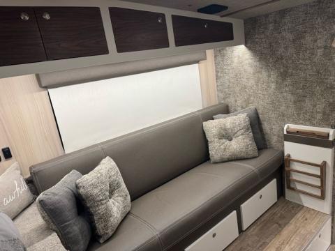 kruzr 8 lounger 